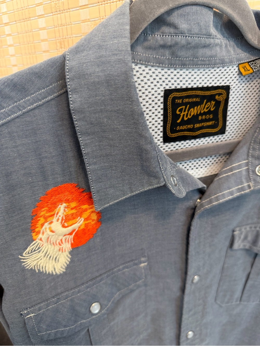 Howler Bros - Gaucho Snapshirt - Bark at the Moon - XL - Picture 4 of 7